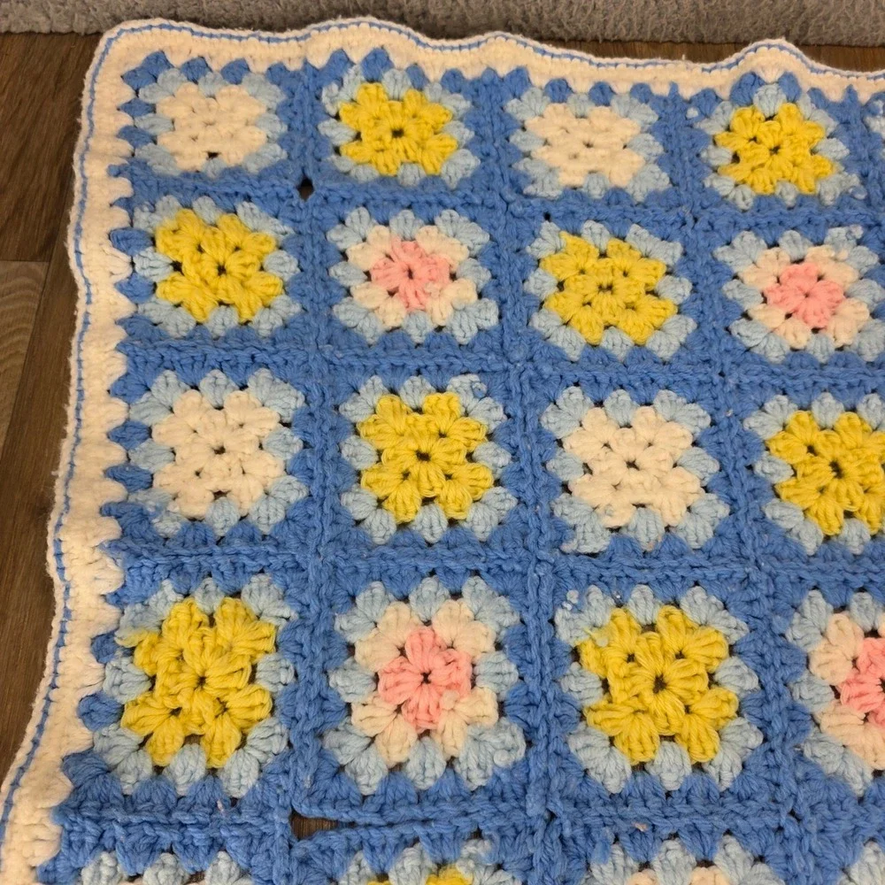 Vintage‎ Handmade Crochet Granny Square Baby Blanket Blue Yellow Pink 29x30